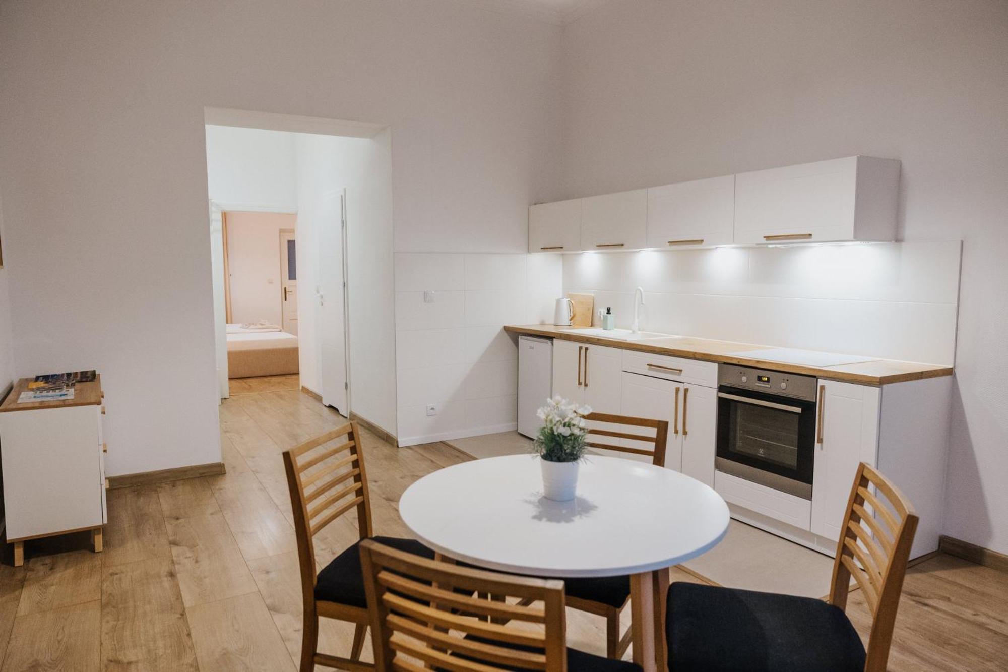 Atticus Apartments Krakow Luaran gambar