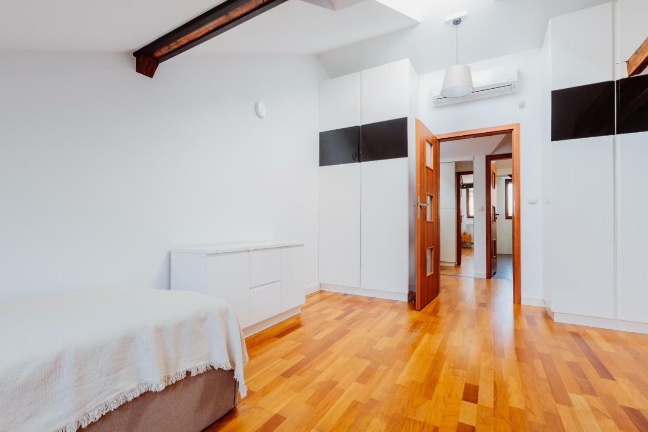 Atticus Apartments Krakow Luaran gambar
